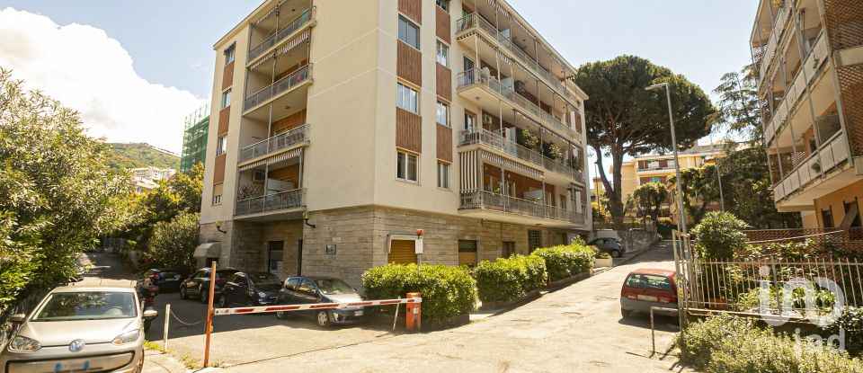 Apartment 7 rooms of 100 m² in Genova (16148)