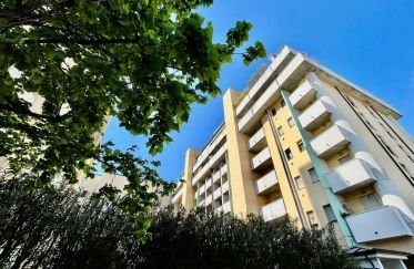 Apartment 0 rooms of 135 m² in Milano (20159)