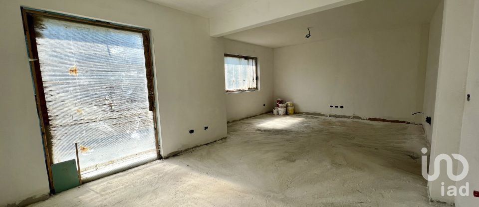 Town house 11 rooms of 190 m² in Lumarzo (16024)