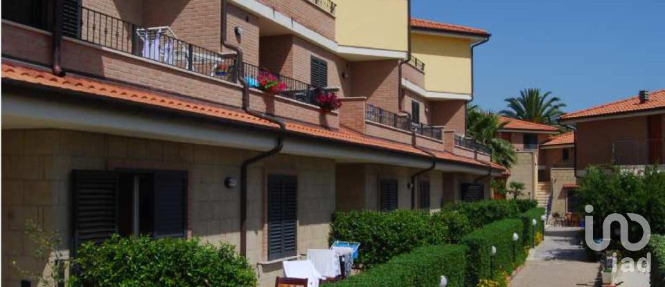 Appartamento 6 locali di 91 m² a Tortoreto (64018)