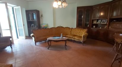 Townhouse 11 rooms of 298 m² in San Lucido (87038)