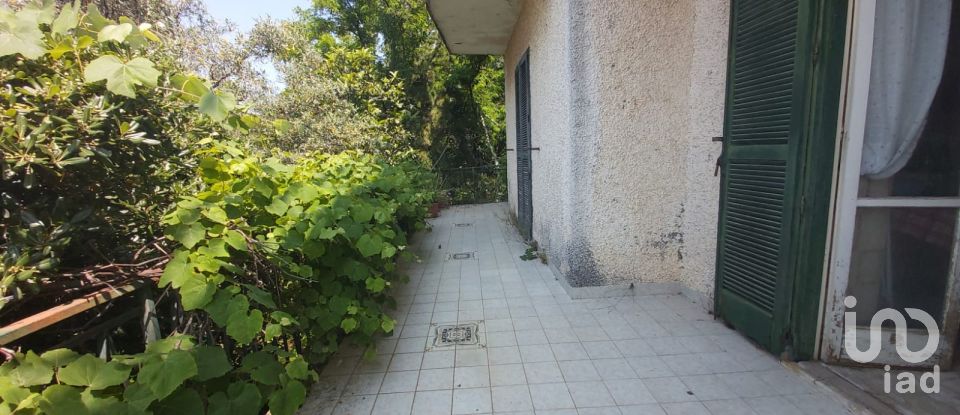 Town house 11 rooms of 298 m² in San Lucido (87038)