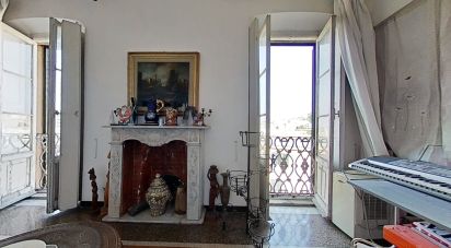Apartment 10 rooms of 215 m² in Genova (16123)