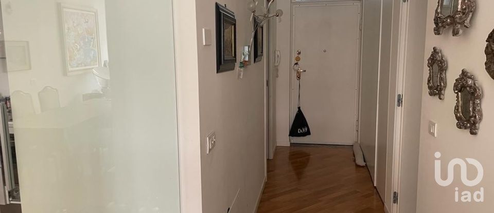 Three-room apartment of 105 m² in Milano (20154)