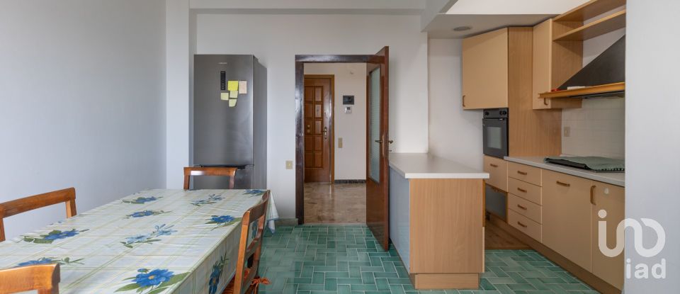 Appartamento 5 locali di 122 m² a Ancona (60126)