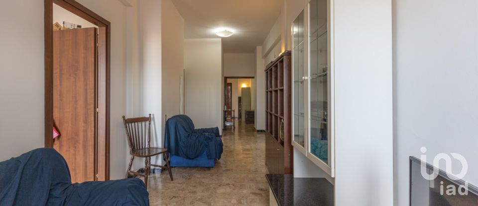Appartamento 5 locali di 122 m² a Ancona (60126)