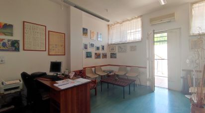 Shop / premises commercial of 107 m² in Brindisi (72100)