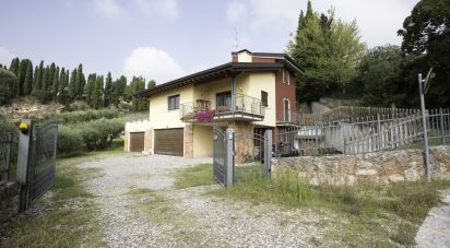 Casa 8 locali di 320 m² in Sant'Ambrogio di Valpolicella (37015)
