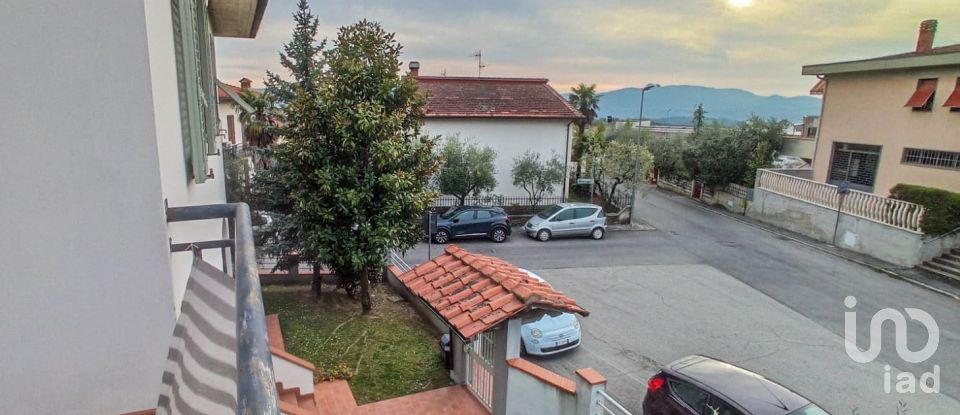 Villa 17 locali di 300 m² in Pian di Sco (52026)