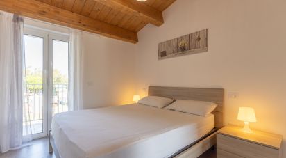 Loft 5 rooms of 59 m² in Fermo (63900)