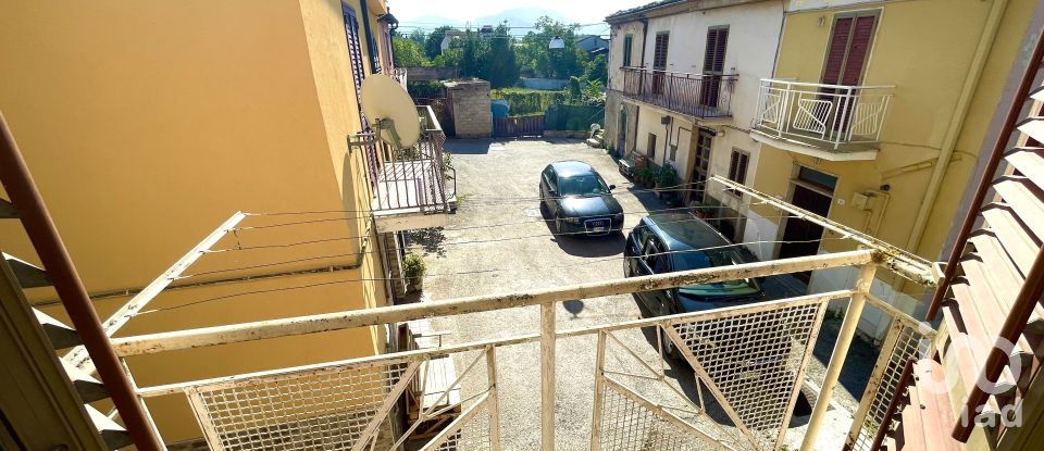Casa di paese 4 locali di 73 m² in Pratola Peligna (67035)
