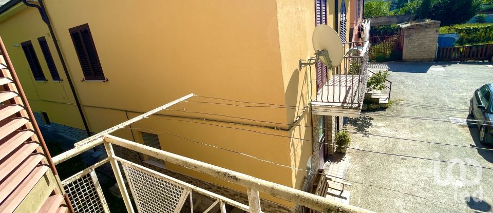 Casa di paese 4 locali di 73 m² in Pratola Peligna (67035)