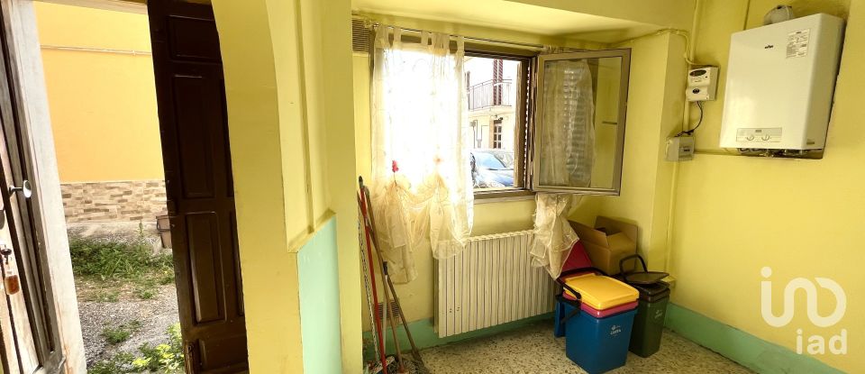 Casa di paese 4 locali di 73 m² in Pratola Peligna (67035)