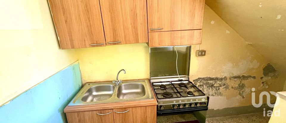 Casa di paese 4 locali di 73 m² in Pratola Peligna (67035)