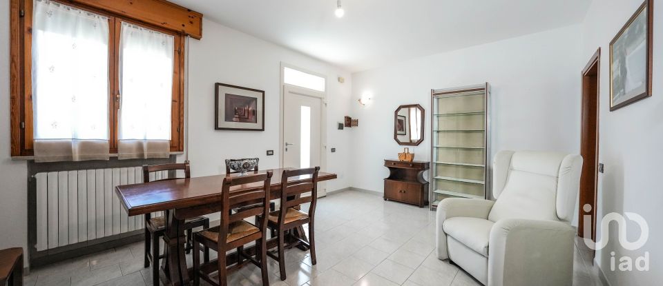 Three-room apartment of 100 m² in Massa Fiscaglia (44025)