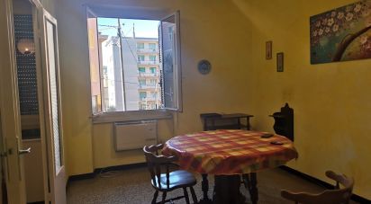 Three-room apartment of 72 m² in Genova (16159)
