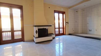 Three-room apartment of 90 m² in Qualiano (80019)