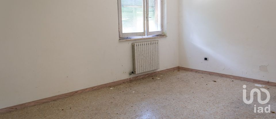 Town house 6 rooms of 199 m² in Filottrano (60024)