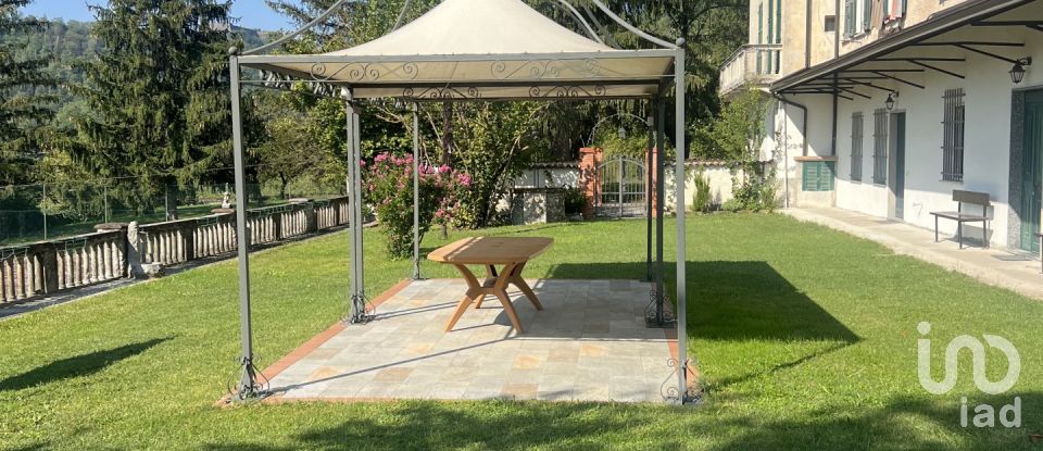 Farm 0 rooms of 18,000 m² in Gavi (15066)