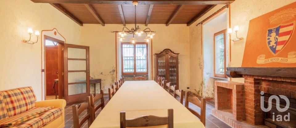 Farm 0 rooms of 18,000 m² in Gavi (15066)