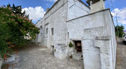 Trullo 6 locali di 90 m² in Cisternino (72014)