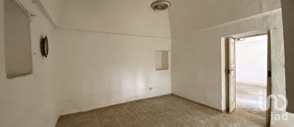 Trullo 6 locali di 90 m² in Cisternino (72014)