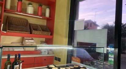 Negozio / locale commerciale di 38 m² in Milano (20153)