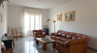 Three-room apartment of 113 m² in Cisternino (72014)