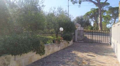 Town house 17 rooms of 440 m² in Lanciano (66034)