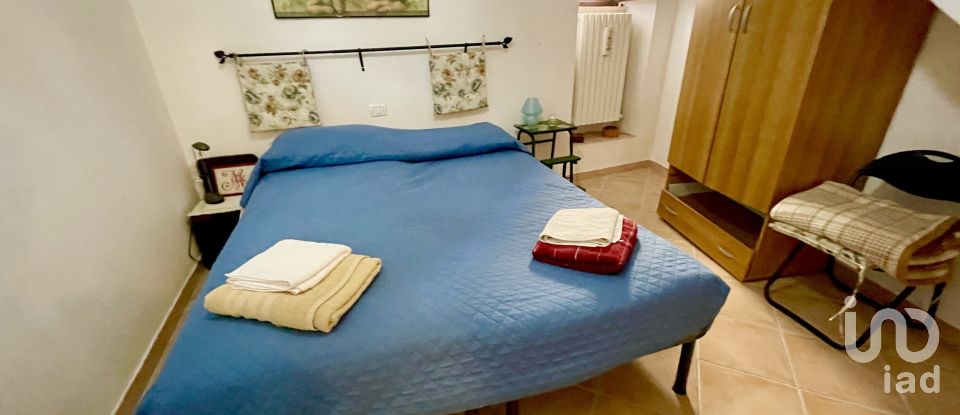 Casa di paese 6 locali di 79 m² in Pettorano sul Gizio (67034)