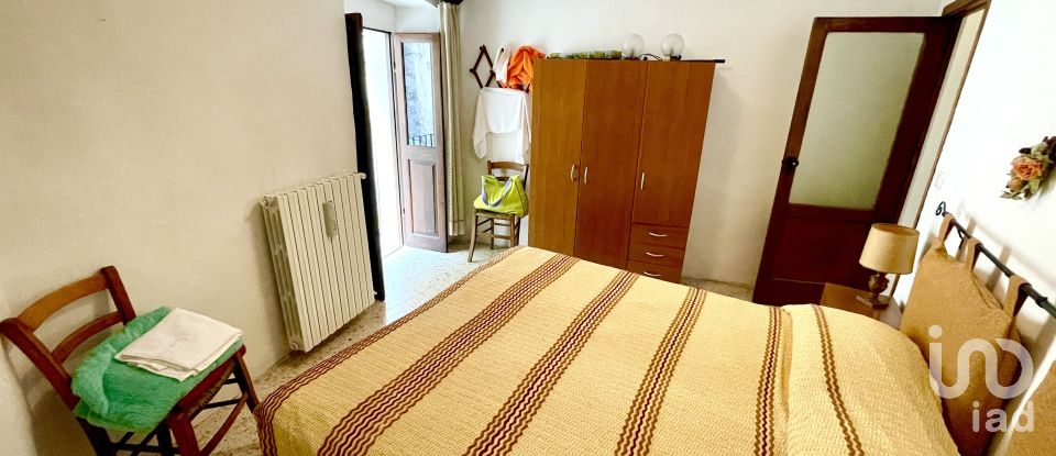 Casa di paese 6 locali di 79 m² in Pettorano sul Gizio (67034)