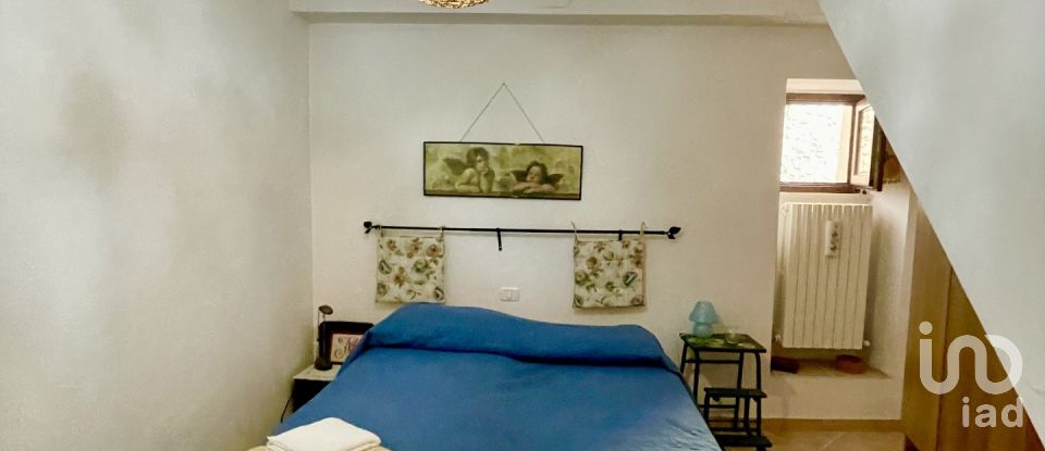 Casa di paese 6 locali di 79 m² in Pettorano sul Gizio (67034)