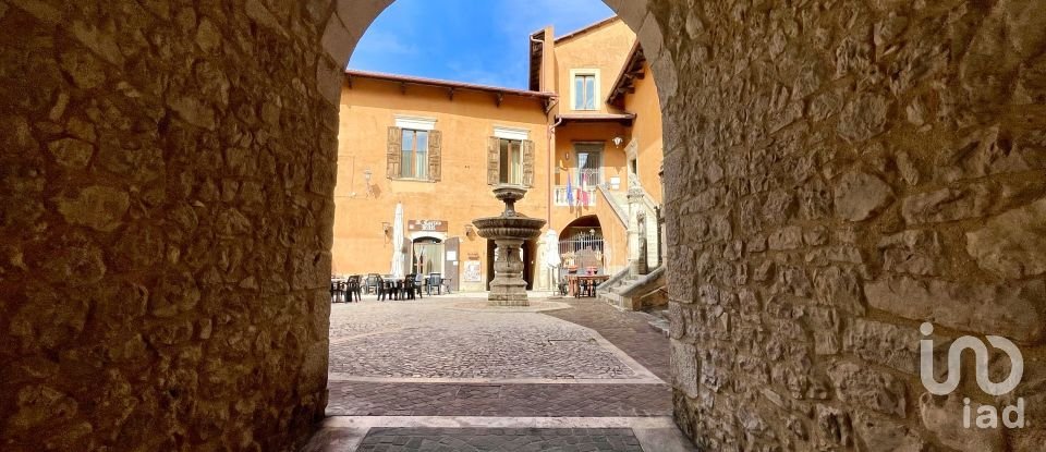 Casa di paese 6 locali di 79 m² in Pettorano sul Gizio (67034)