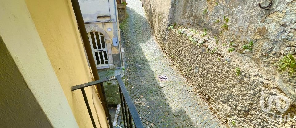 Casa di paese 6 locali di 79 m² in Pettorano sul Gizio (67034)