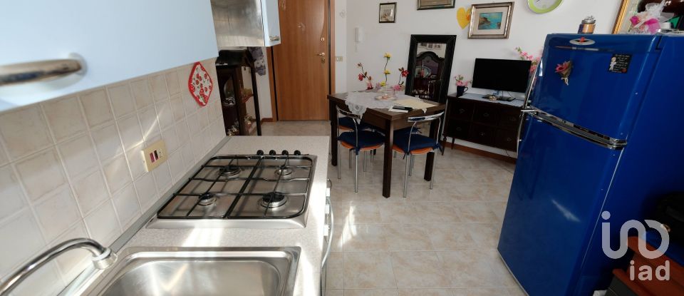 Three-room apartment of 48 m² in Chiaravalle (60033)