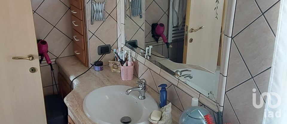 Casa indipendente 11 locali di 180 m² in Ardea (00040)