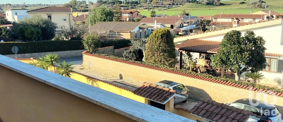 Casa indipendente 11 locali di 180 m² in Ardea (00040)