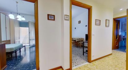 Bilocale di 80 m² a Genova (16157)