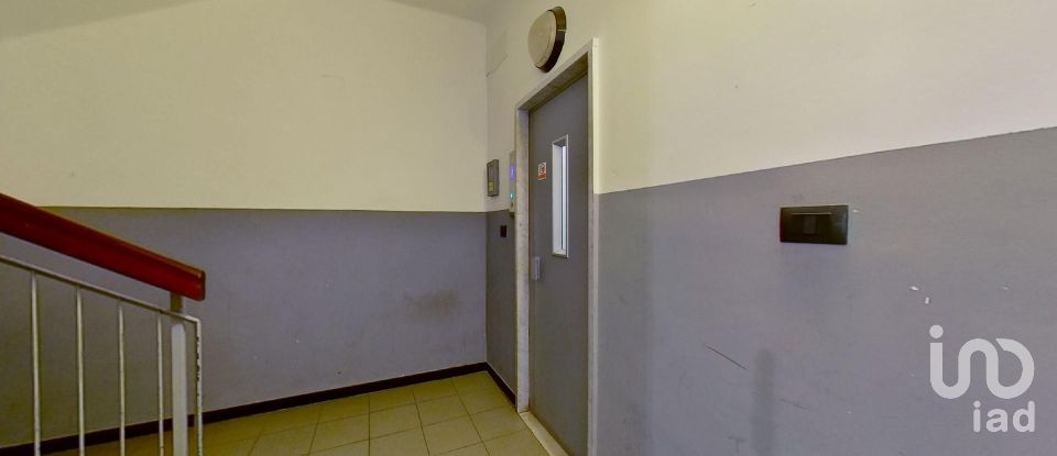 Two-room apartment of 80 m² in Genova (16157)