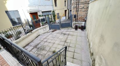 Mansion 6 rooms of 75 m² in Monte Urano (63813)