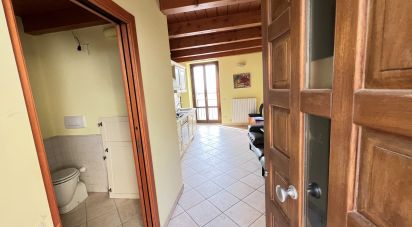 Abitazione 6 locali di 75 m² in Monte Urano (63813)
