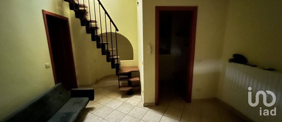 Mansion 6 rooms of 75 m² in Monte Urano (63813)