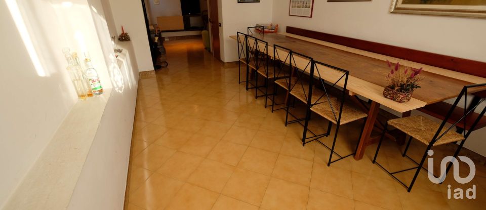 Hotel 10 rooms of 152 m² in Castelleone di Suasa (60010)