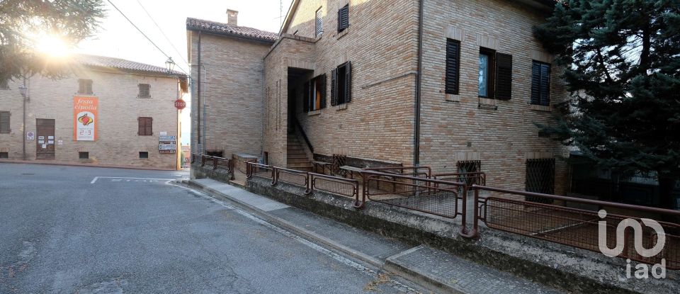 Immobile di prestigio 10 locali di 152 m² a Castelleone di Suasa (60010)