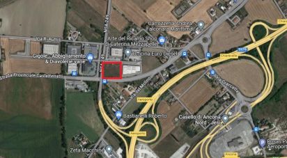 Terreno di 5.112 m² in Chiaravalle (60033)