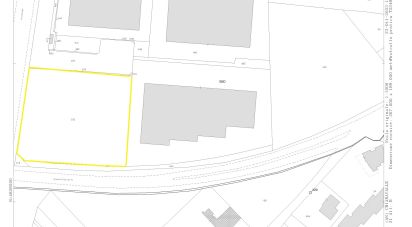 Terreno di 5.112 m² in Chiaravalle (60033)