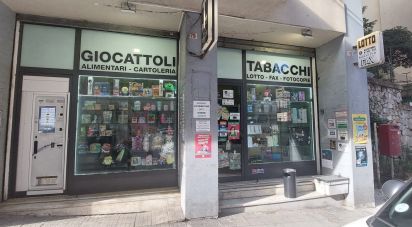 Tabacchi di 45 m² in Genova (16134)