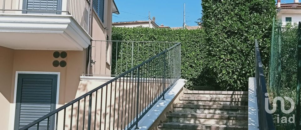 House 7 rooms of 164 m² in Penne (65017)