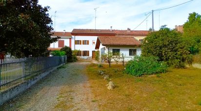 House 7 rooms of 195 m² in Alessandria (15121)