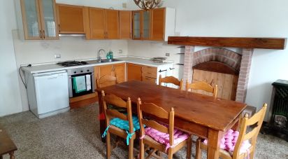 House 7 rooms of 195 m² in Alessandria (15121)